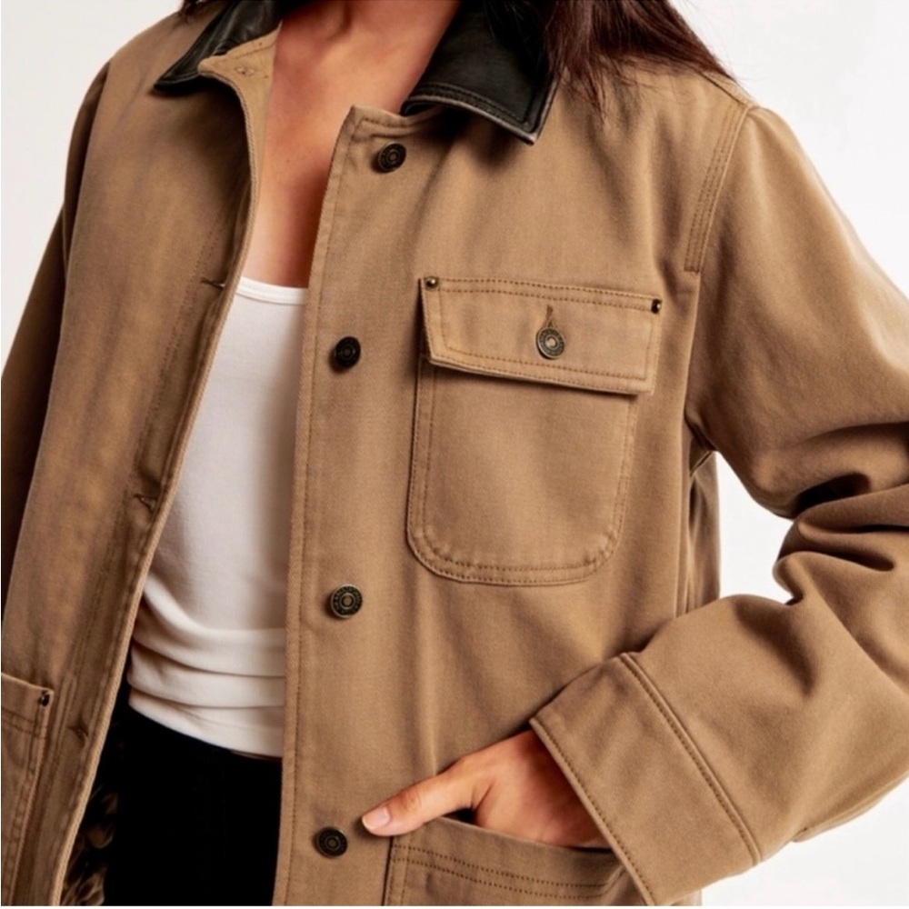 Abercrombie and Fitch Barn Jacket - Picture 4 of 12